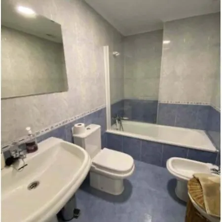 In Shared Flat In The I Fast Wifi Included L Trendy Area In The Rum i privatbostad Valencia